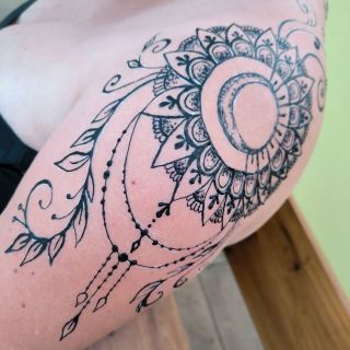 Dnešní jagua 💙 Poslední dobou maluju měsíc a slunce docela často 😉 Děkuju za důvěru a milou společnost 😊 #kresbyodkateriny...